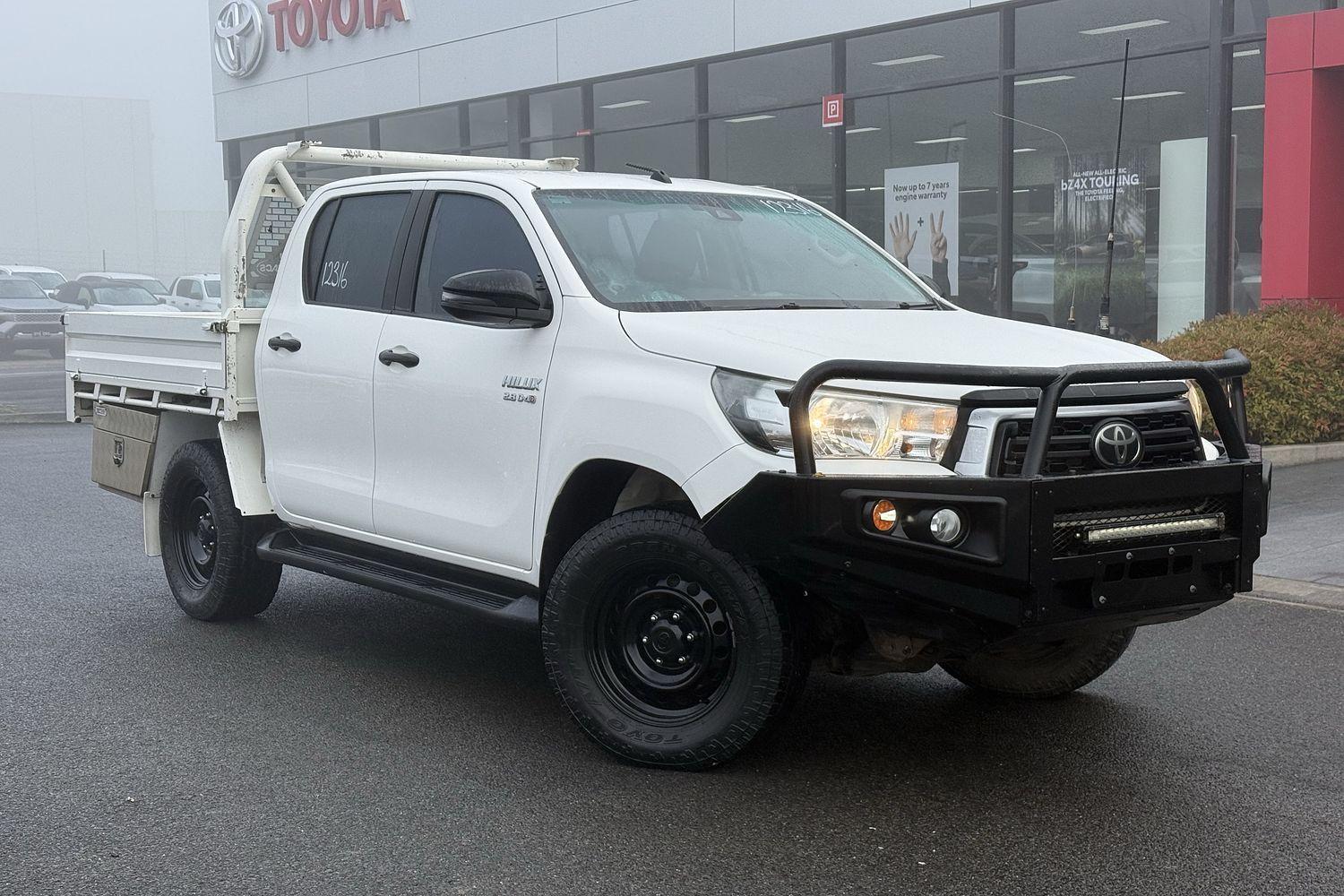 2019 Toyota Hilux SR in White