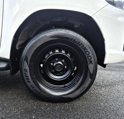 2019 Toyota Hilux SR in White