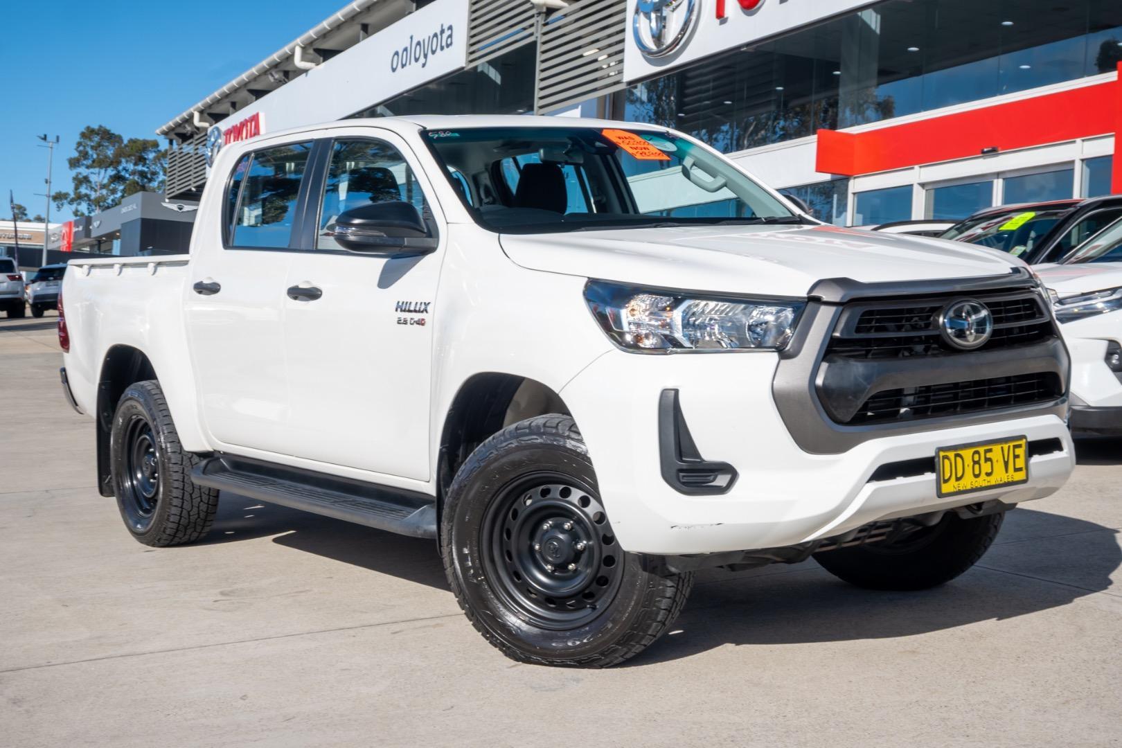 2022 Toyota Hilux SR in White