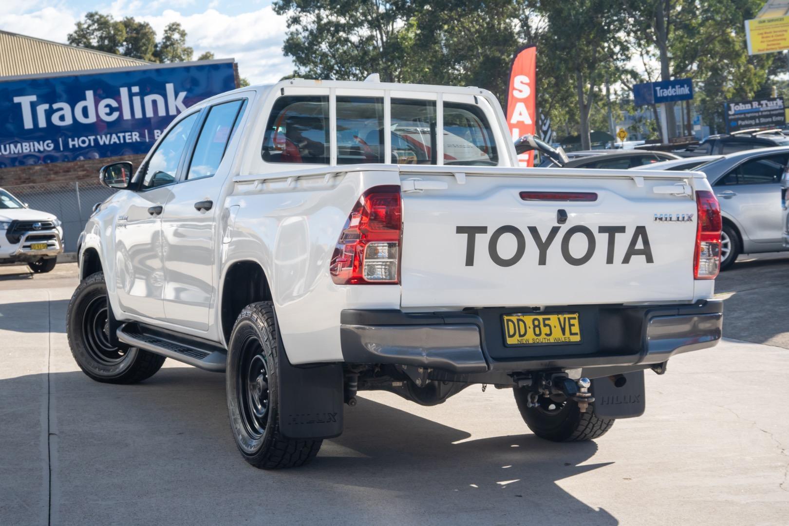 2022 Toyota Hilux SR in White
