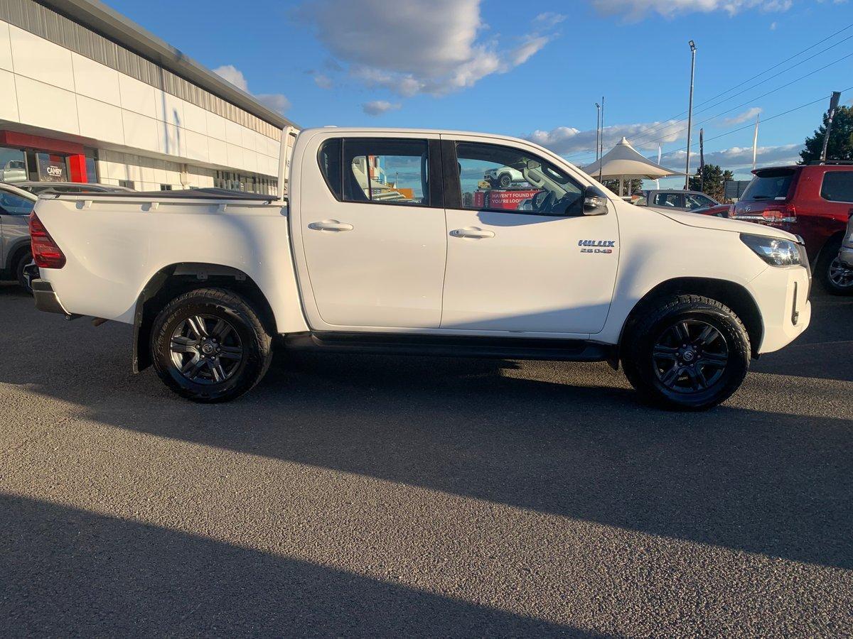 2023 Toyota Hilux SR in White