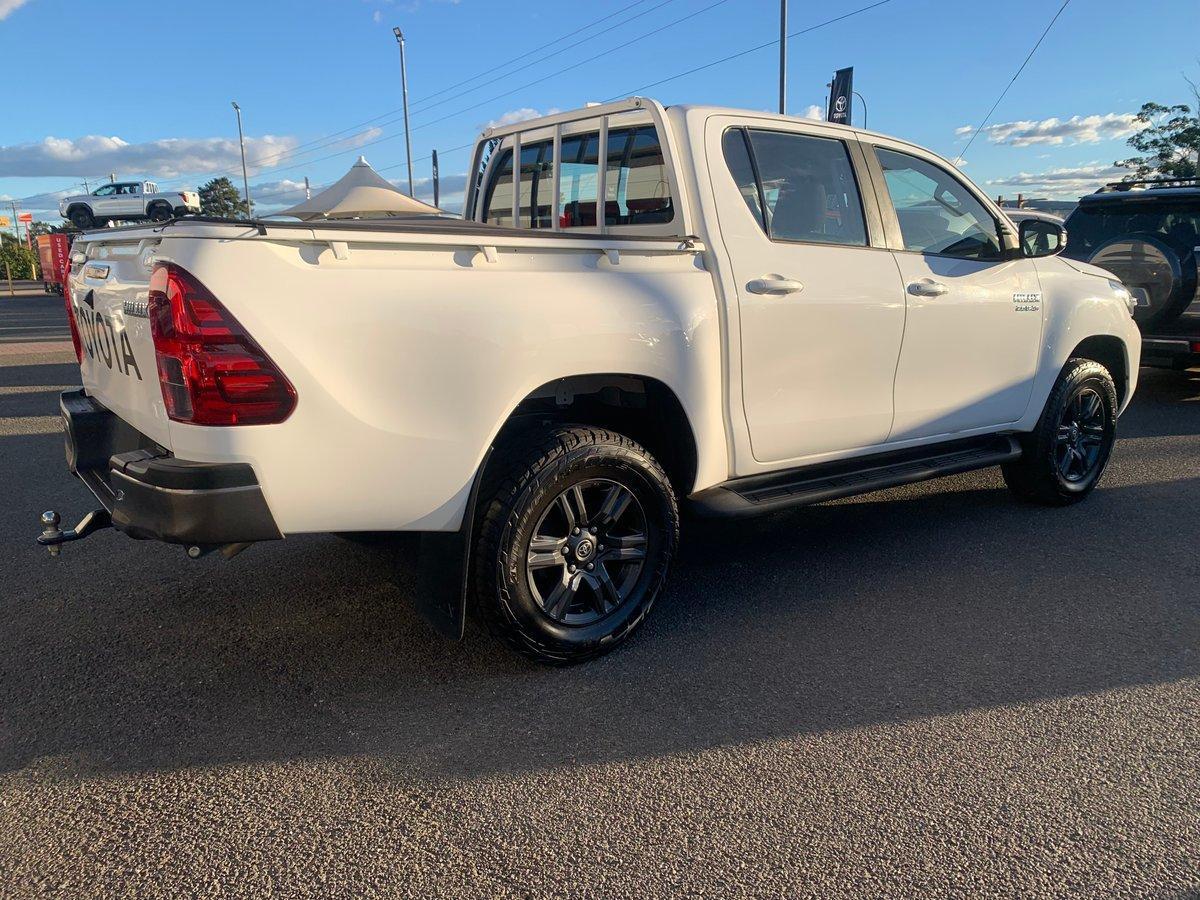 2023 Toyota Hilux SR in White