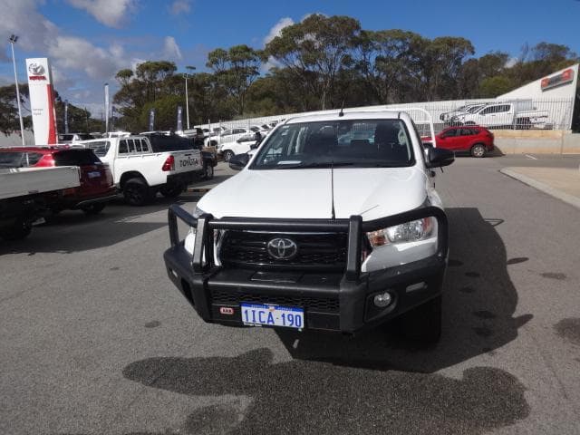 2019 Toyota Hilux SR in White
