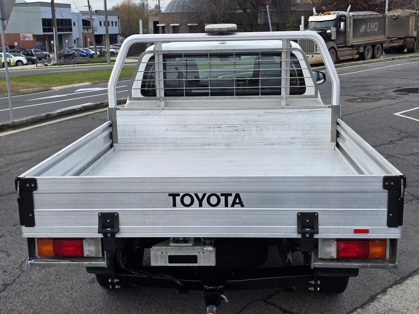 2022 Toyota Hilux SR in White