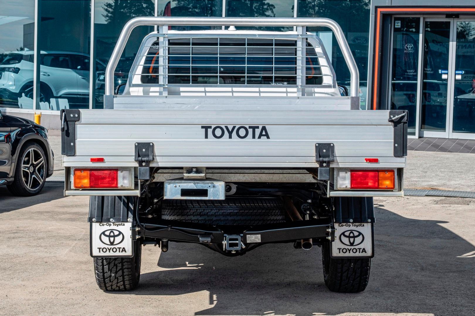 2022 Toyota Hilux SR in White