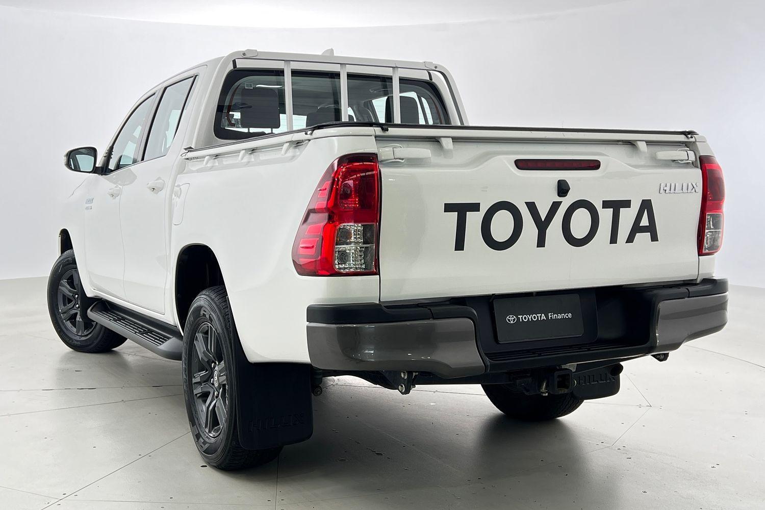 2023 Toyota Hilux SR in White