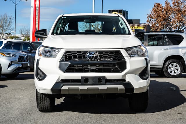 2025 Toyota Hilux SR in White
