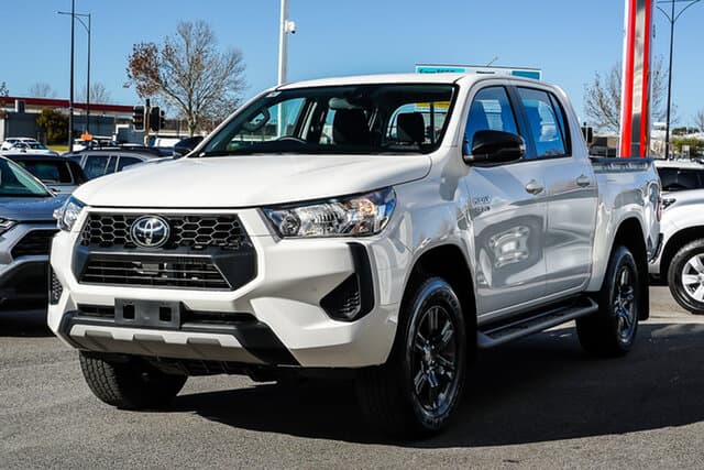 2025 Toyota Hilux SR in White