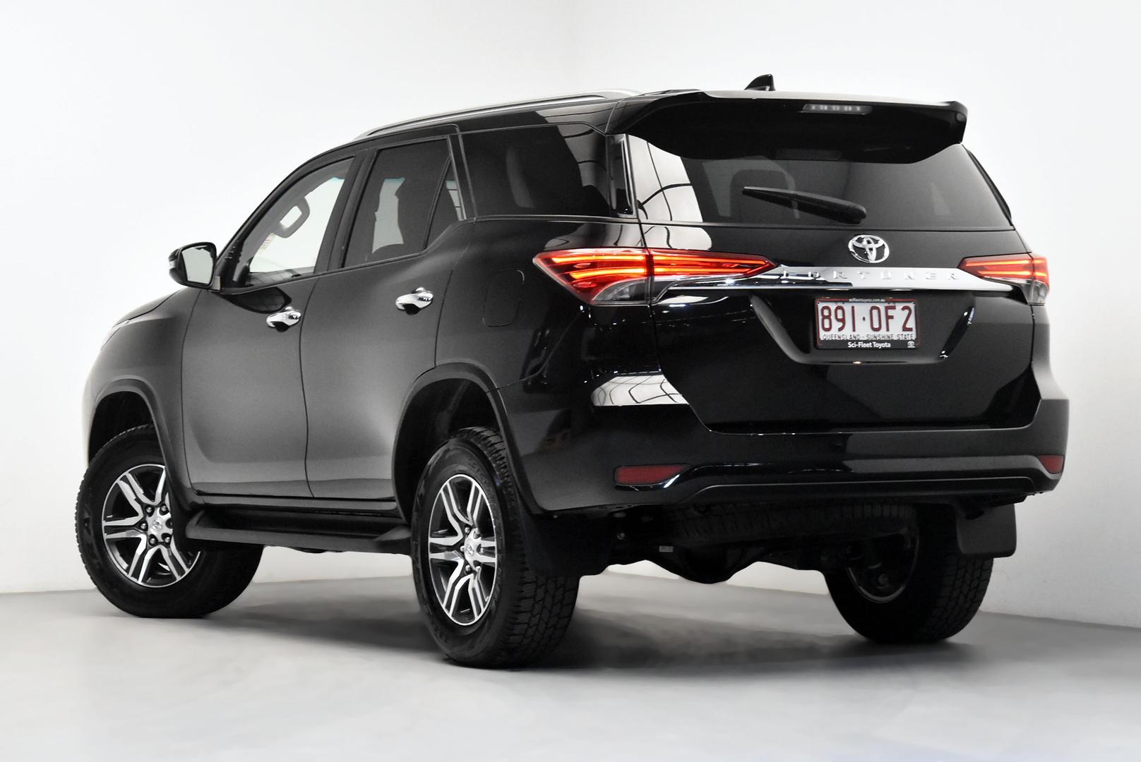 2025 Toyota Fortuner GXL in Black