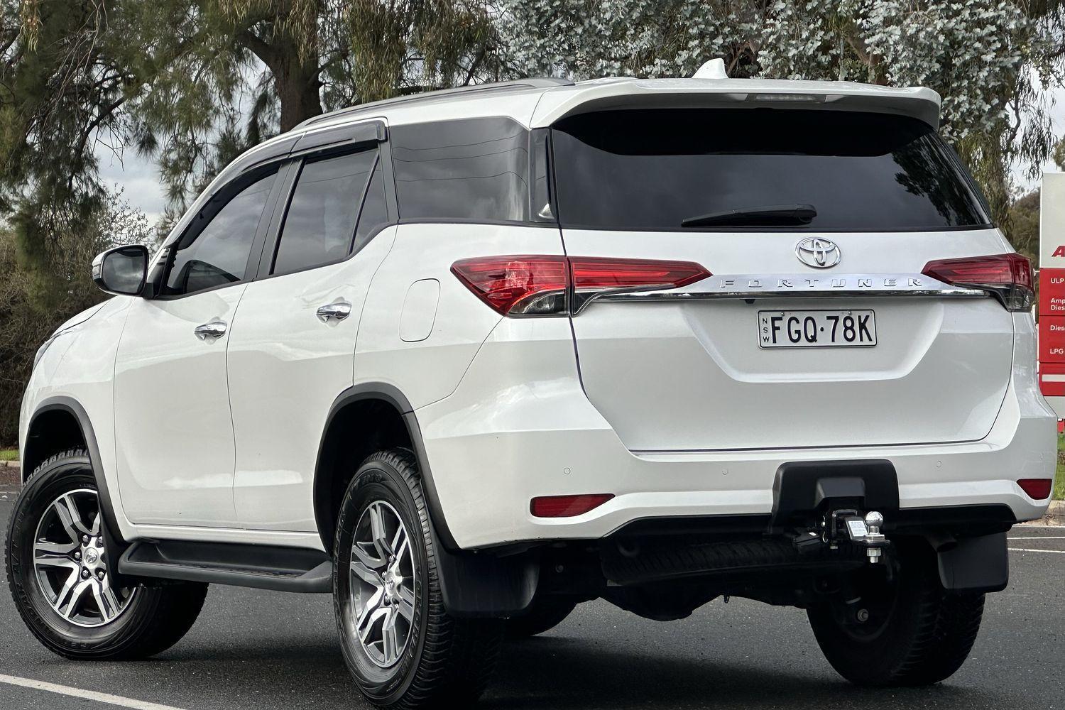 2025 Toyota Fortuner GXL in White