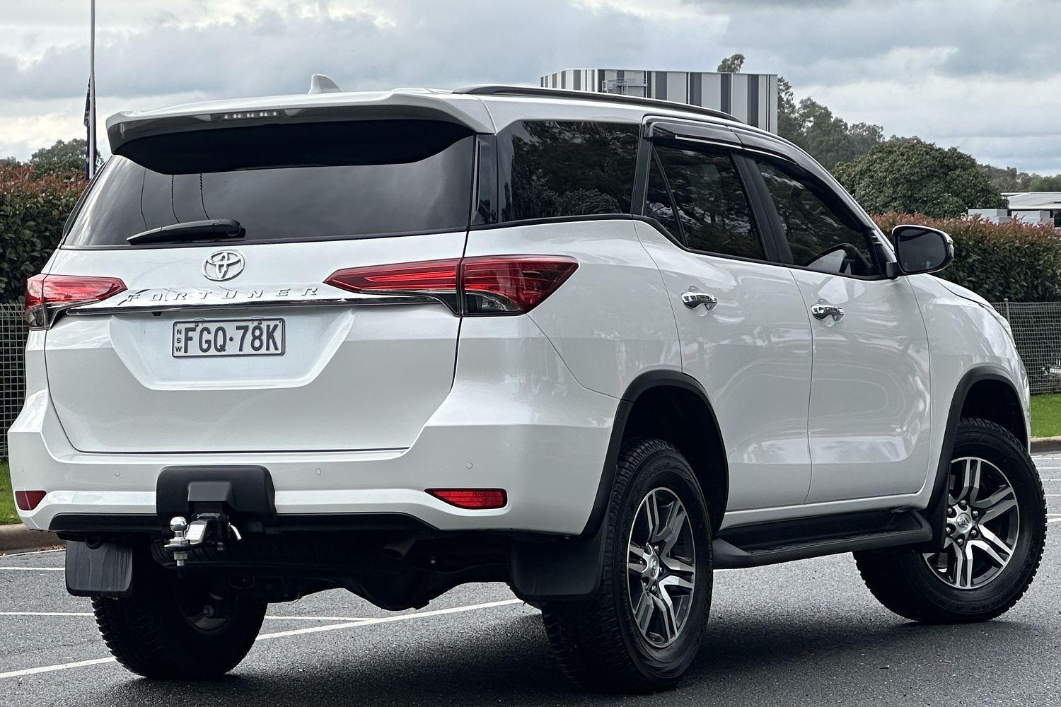 2025 Toyota Fortuner GXL in White