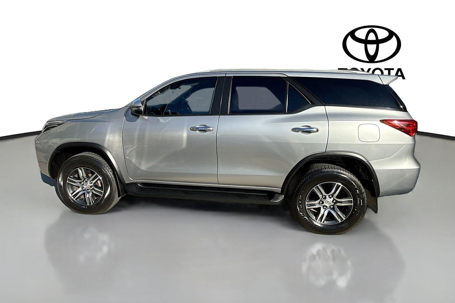 2022 Toyota Fortuner GXL in Silver