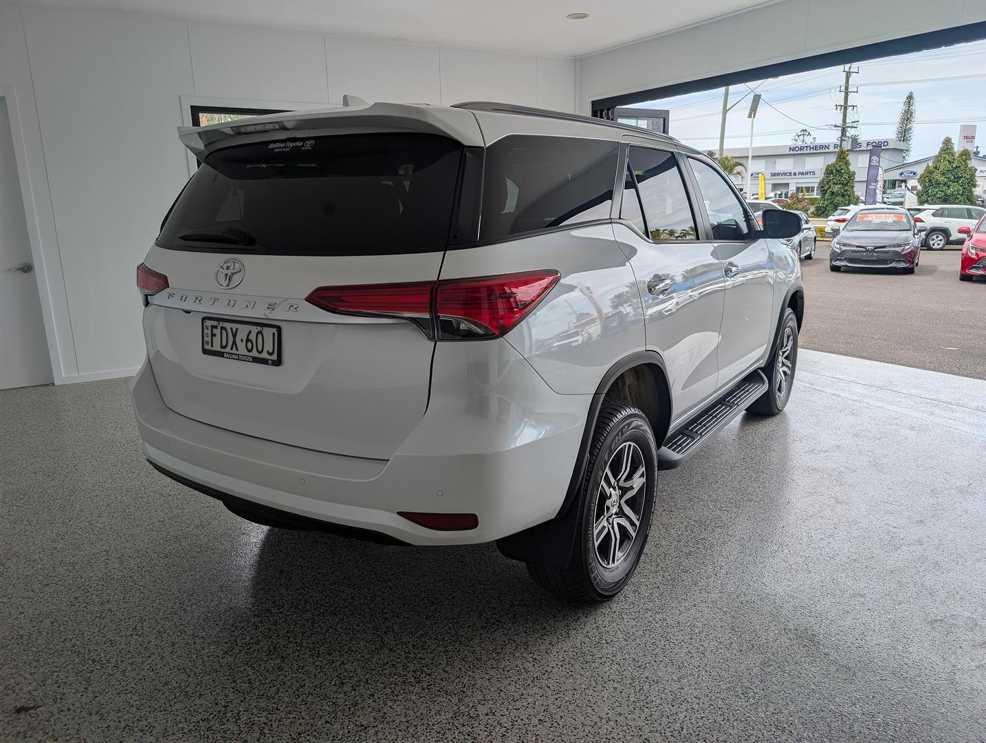 2023 Toyota Fortuner GXL in White