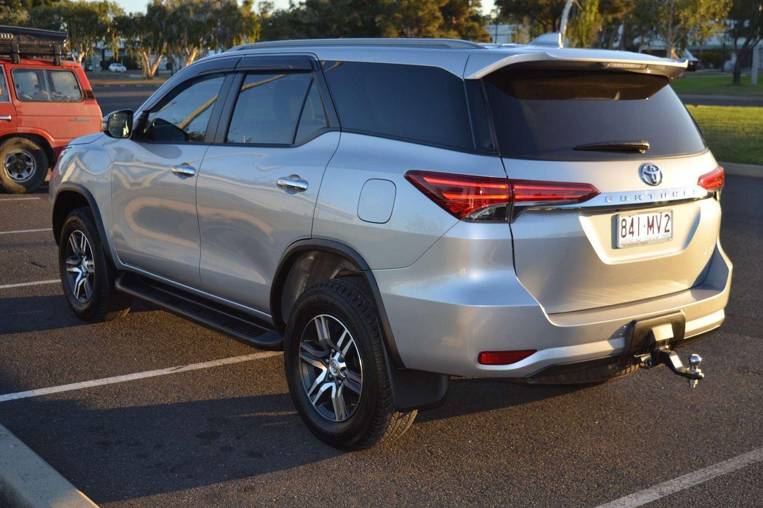 2025 Toyota Fortuner GXL in Silver