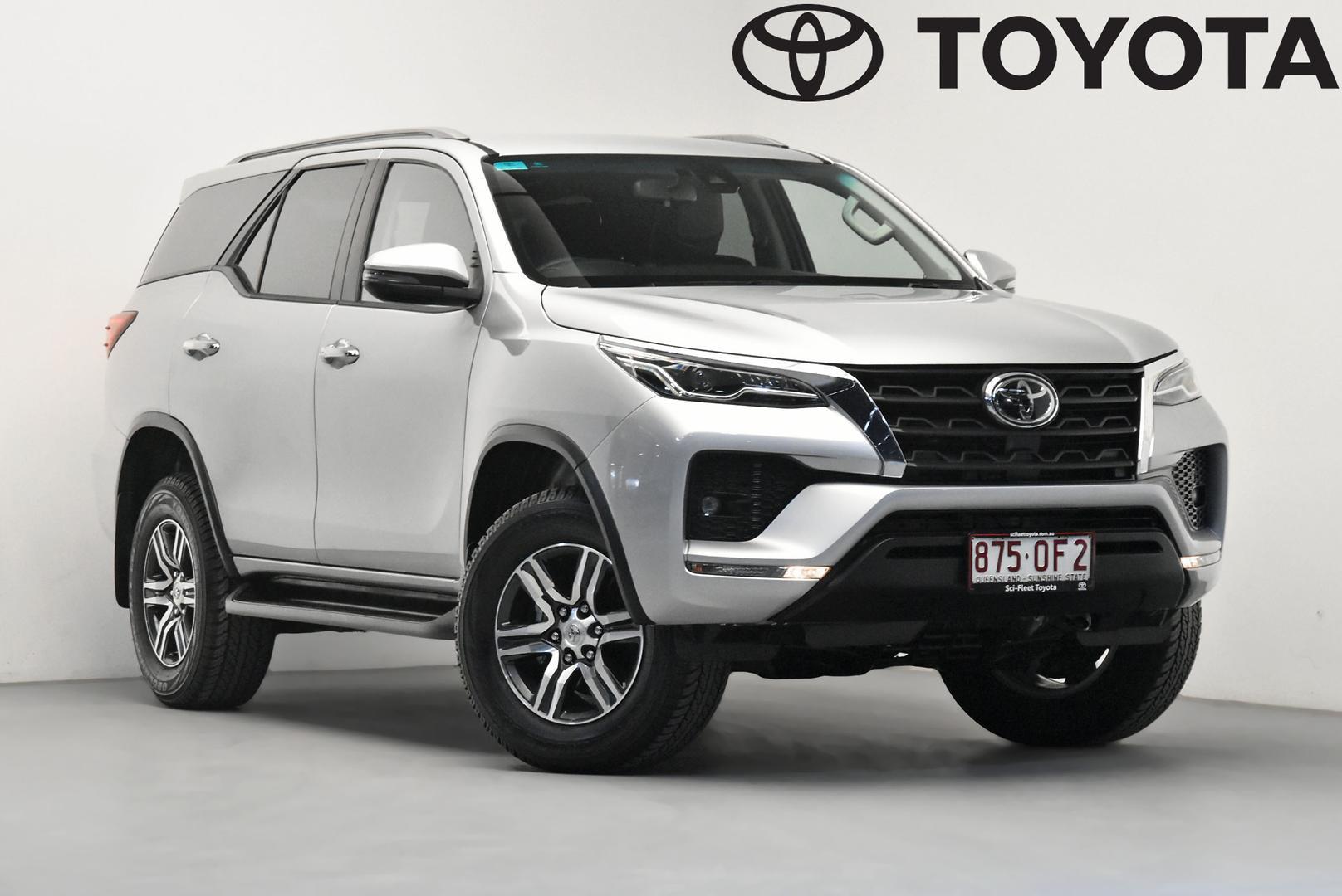 2025 Toyota Fortuner GXL in Silver
