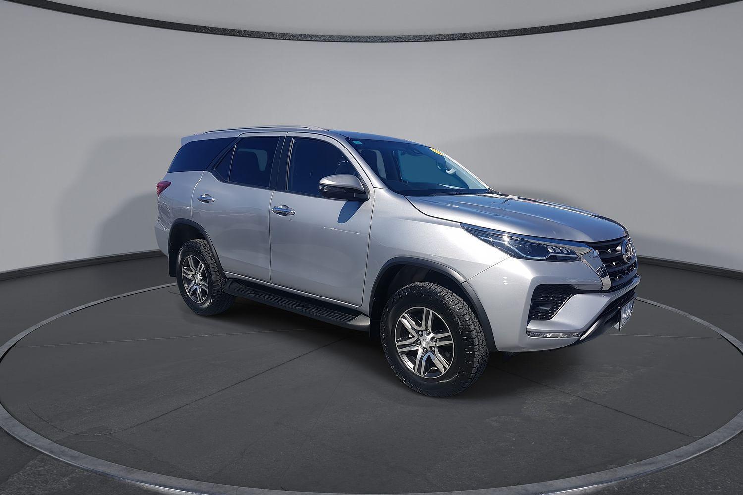 2023 Toyota Fortuner GXL in Silver