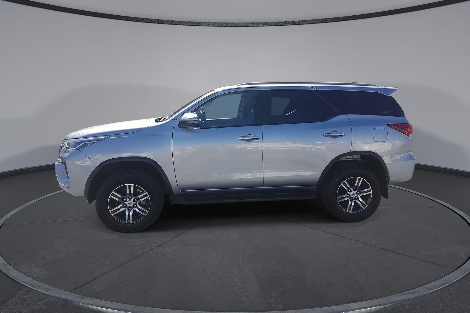 2023 Toyota Fortuner GXL in Silver