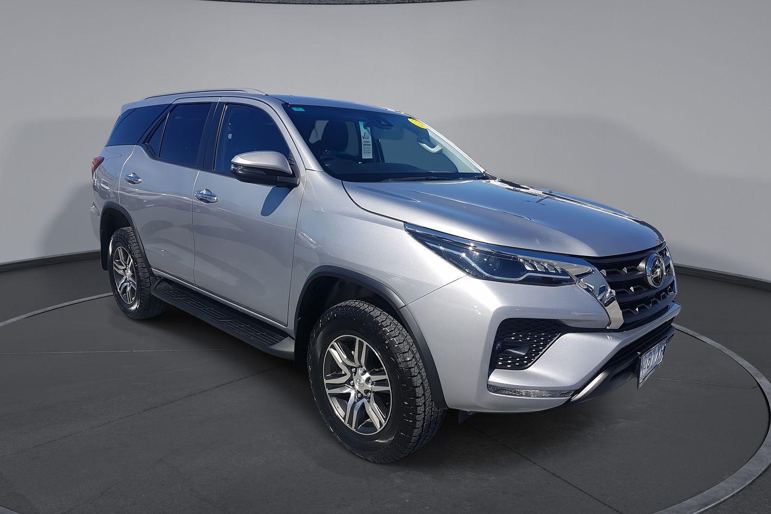 2023 Toyota Fortuner GXL in Silver