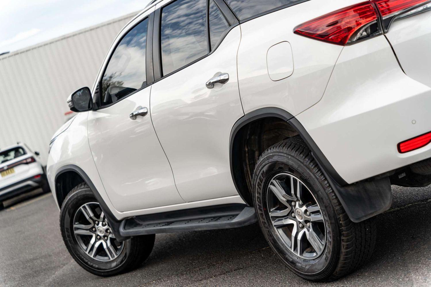 2023 Toyota Fortuner GXL in White