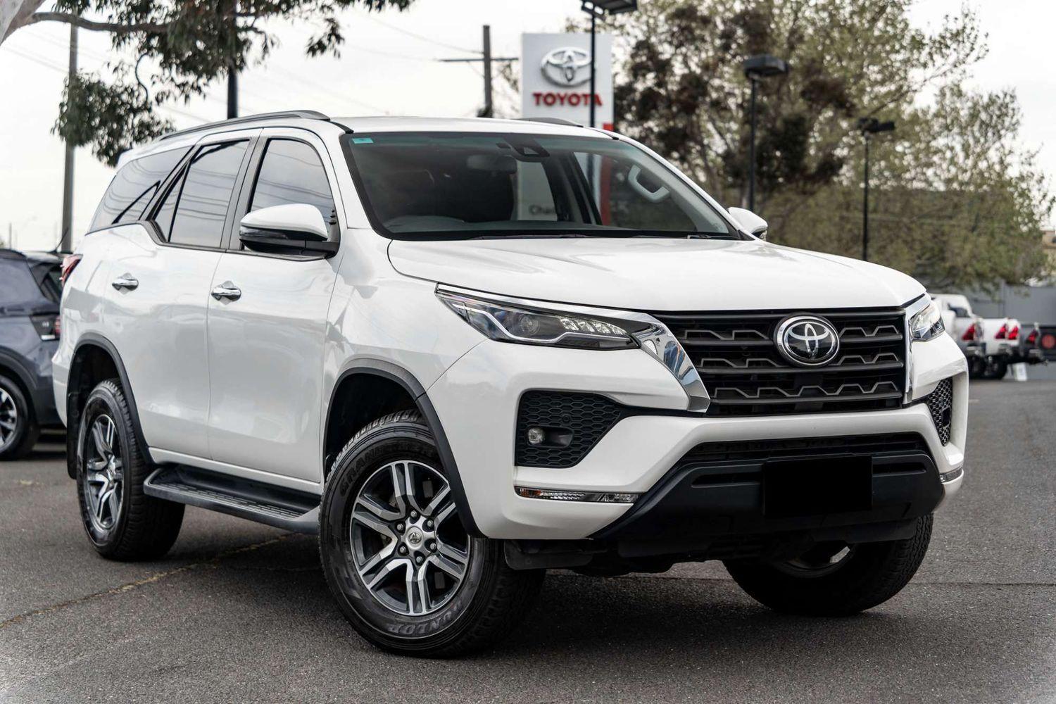 2023 Toyota Fortuner GXL in White