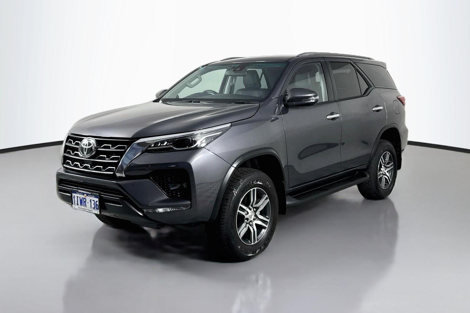 2025 Toyota Fortuner GXL in Silver