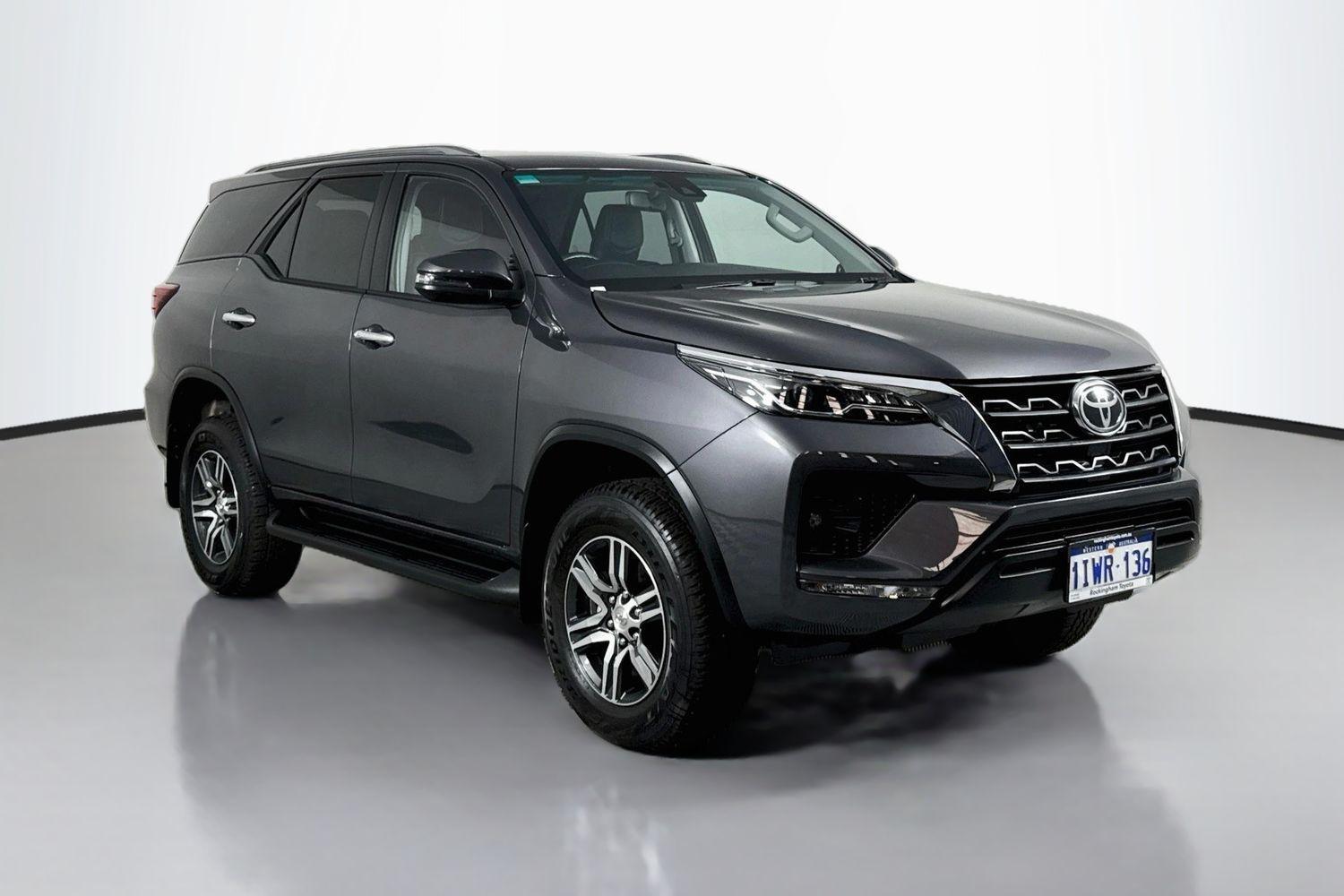 2025 Toyota Fortuner GXL in Silver
