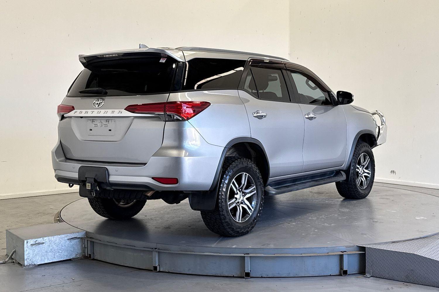 2017 Toyota Fortuner GXL in Silver