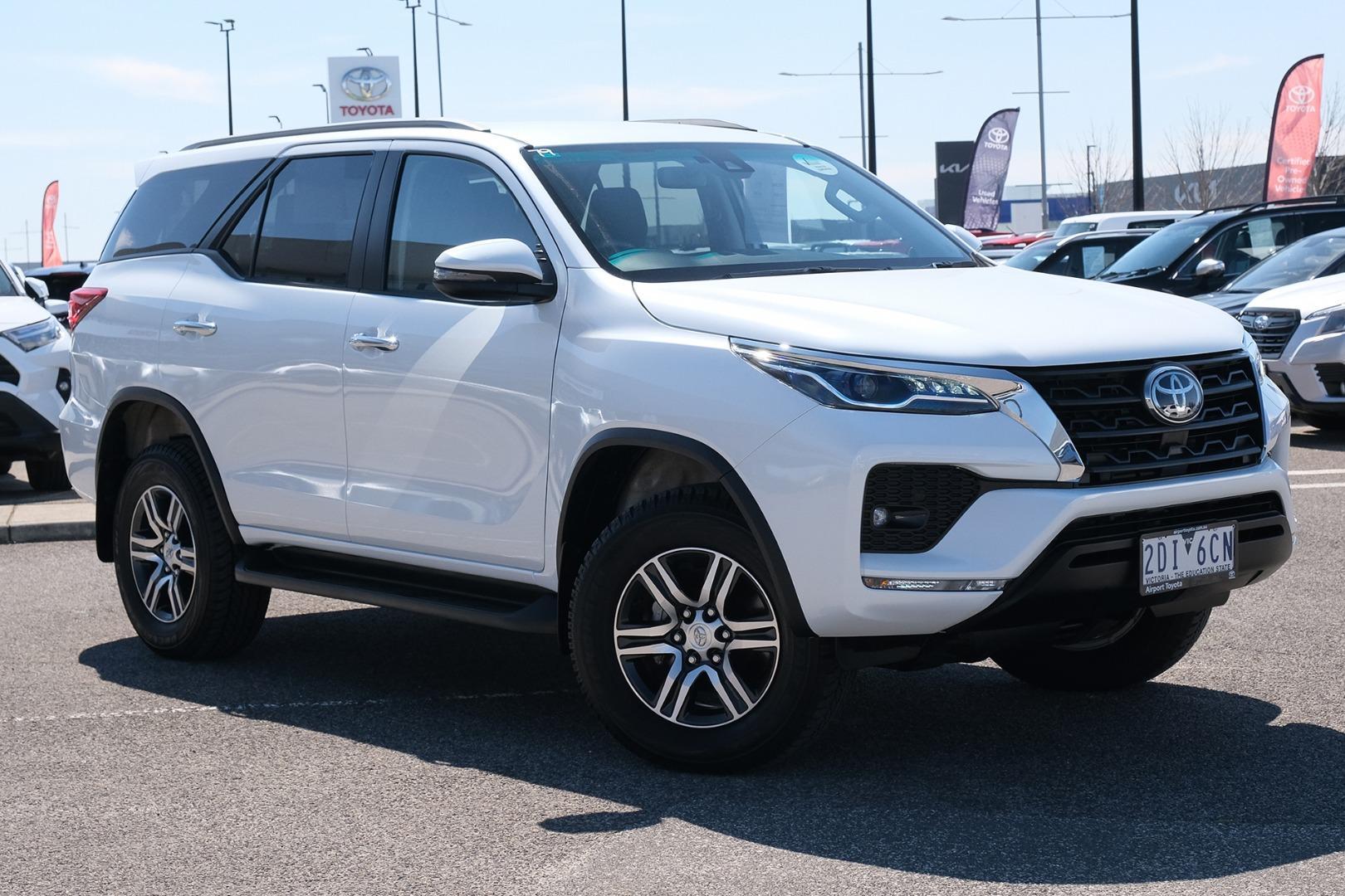 2025 Toyota Fortuner GXL in White