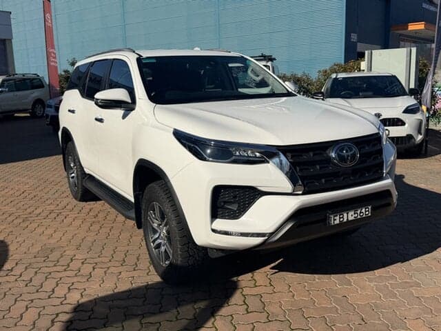 2023 Toyota Fortuner GXL in White