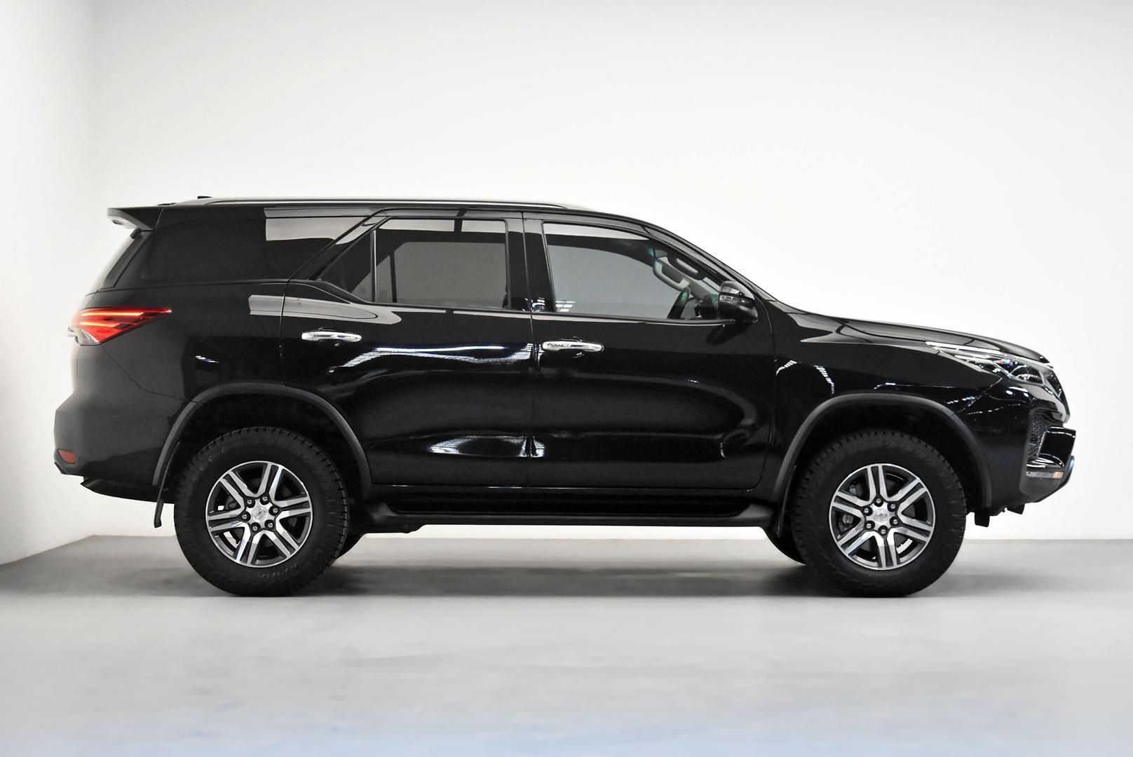 2021 Toyota Fortuner GXL in Black
