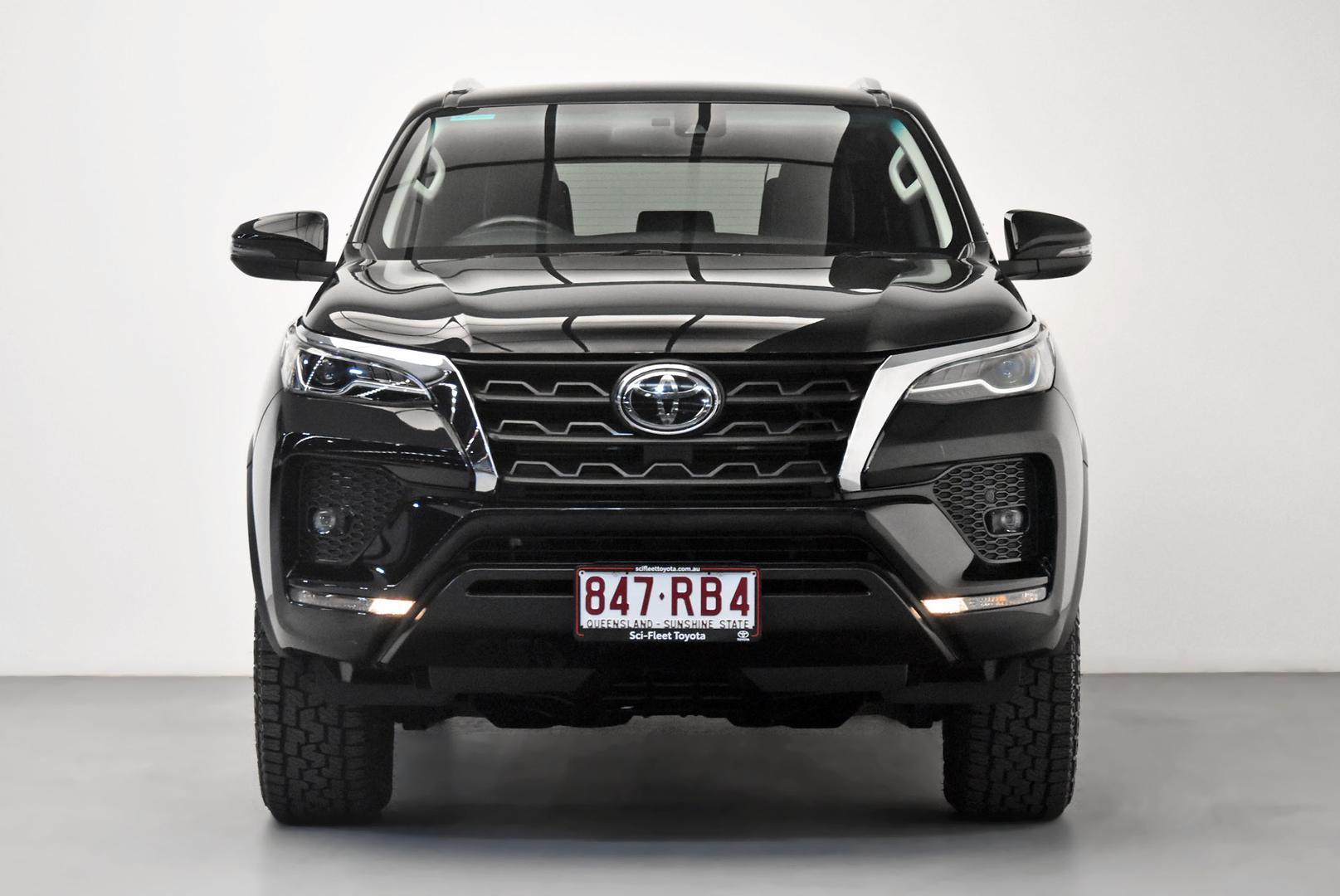 2021 Toyota Fortuner GXL in Black