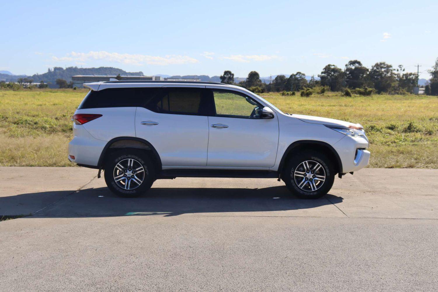 2018 Toyota Fortuner GXL in White