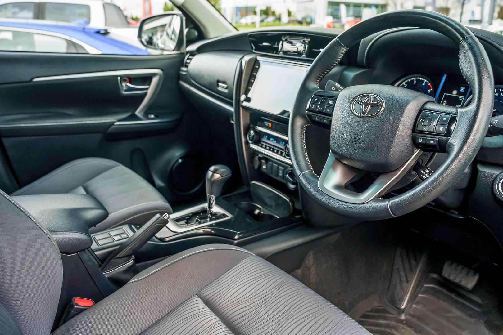 2025 Toyota Fortuner GXL in Silver