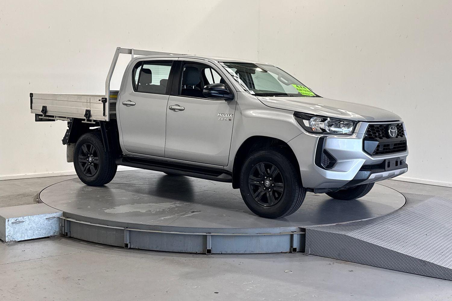 2024 Toyota Hilux SR 48V in Silver