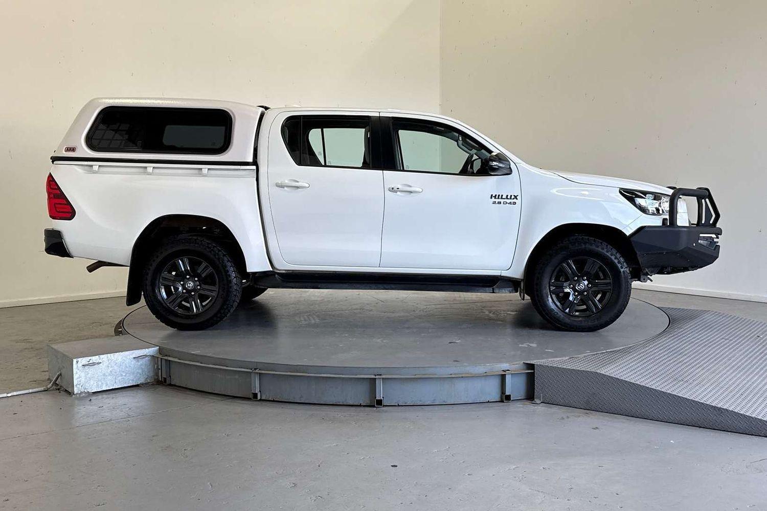 2024 Toyota Hilux SR in White