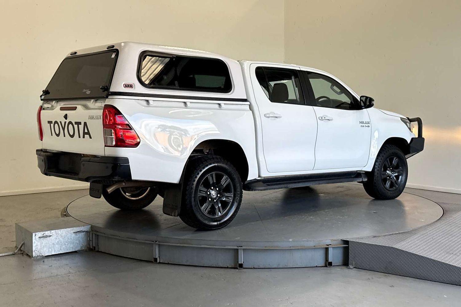 2024 Toyota Hilux SR in White