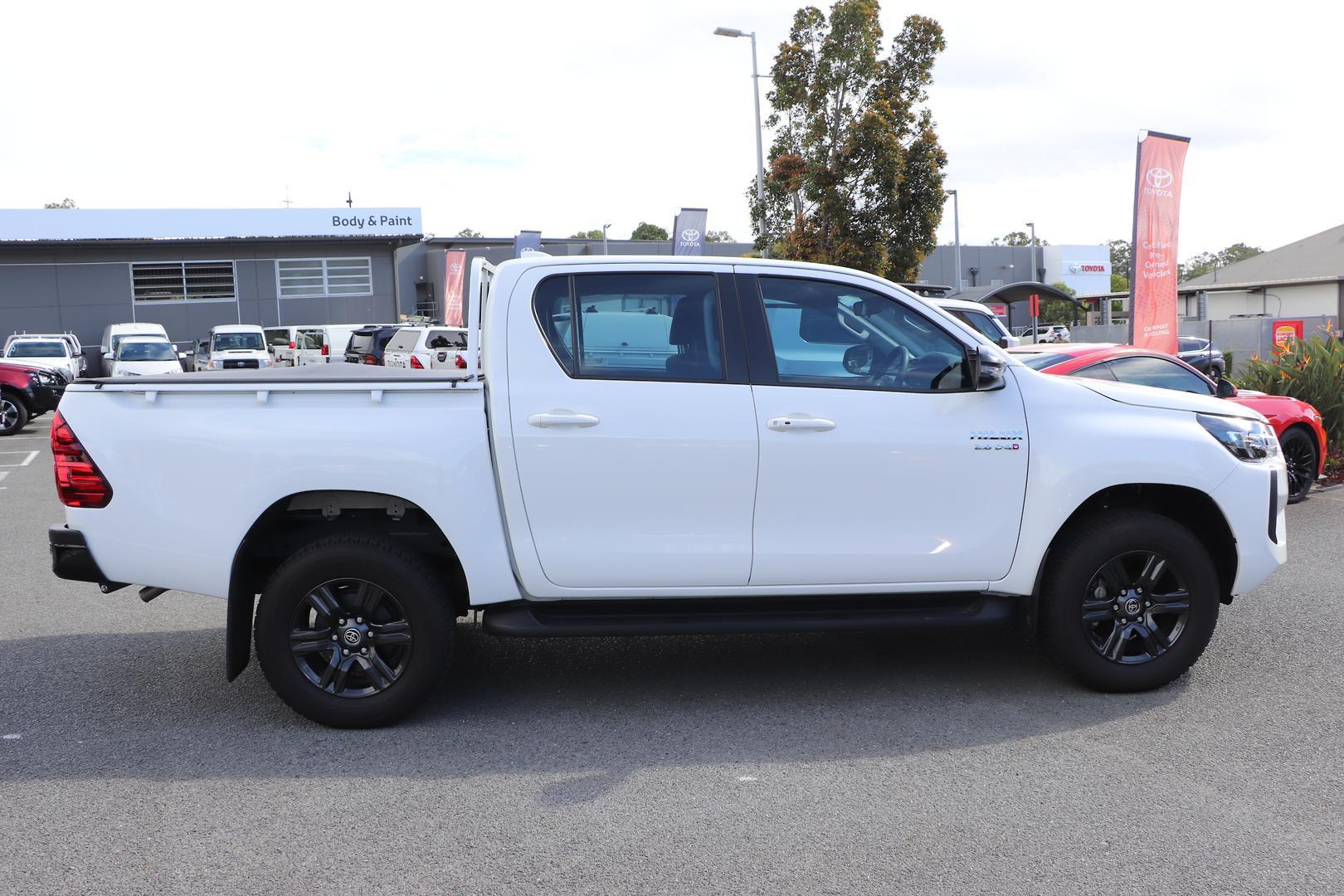2025 Toyota Hilux SR in White