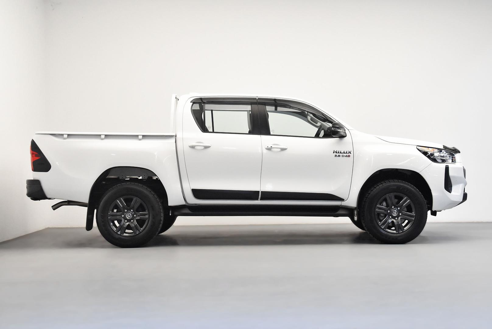 2025 Toyota Hilux SR in White