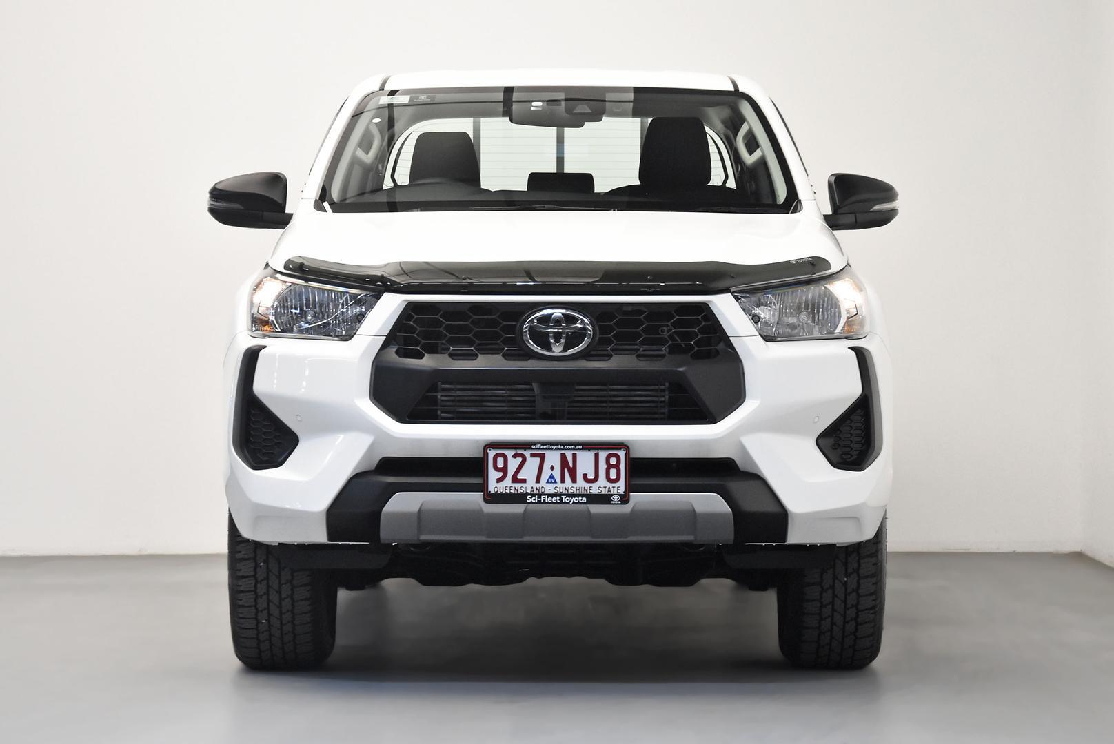 2025 Toyota Hilux SR in White
