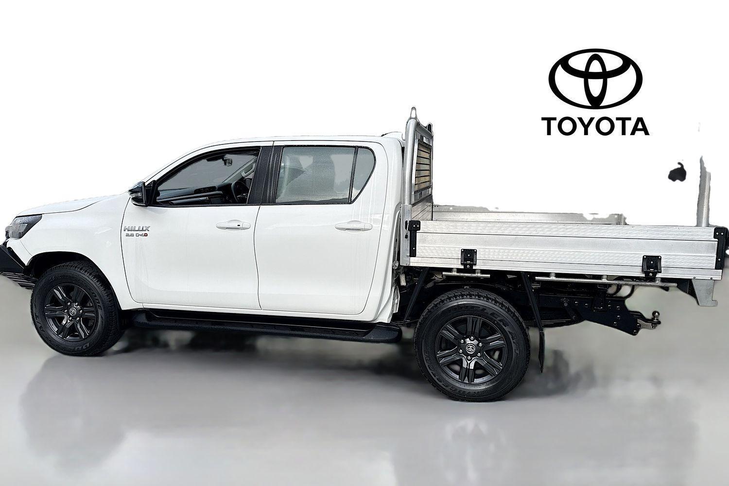2024 Toyota Hilux SR in White