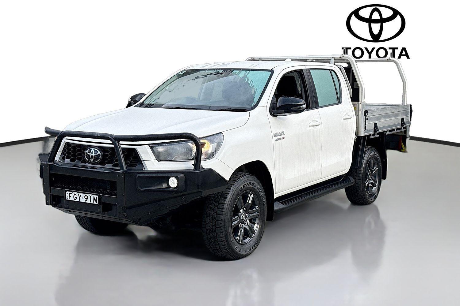 2024 Toyota Hilux SR in White