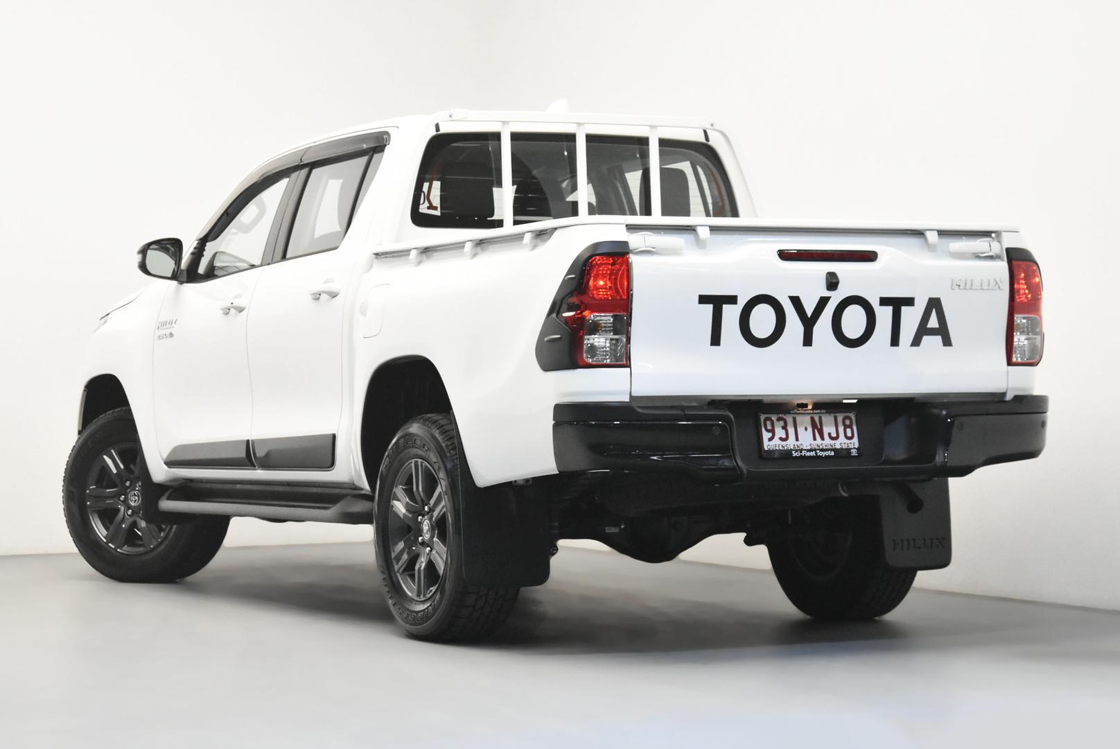 2025 Toyota Hilux SR in White