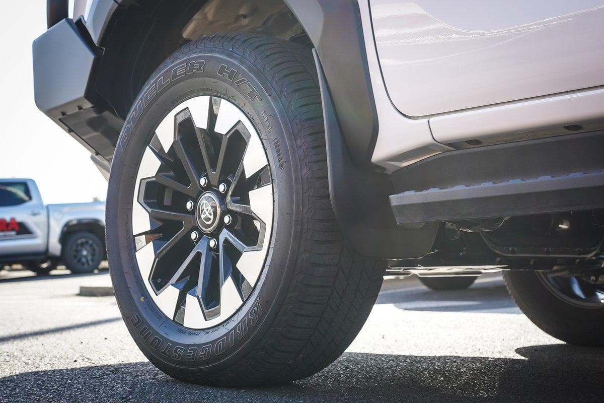 2025 Toyota Hilux SR5 in White