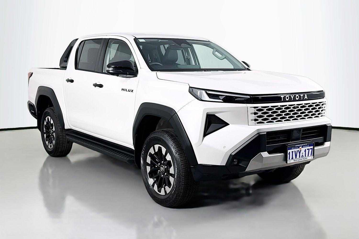 2025 Toyota Hilux SR5+ in White