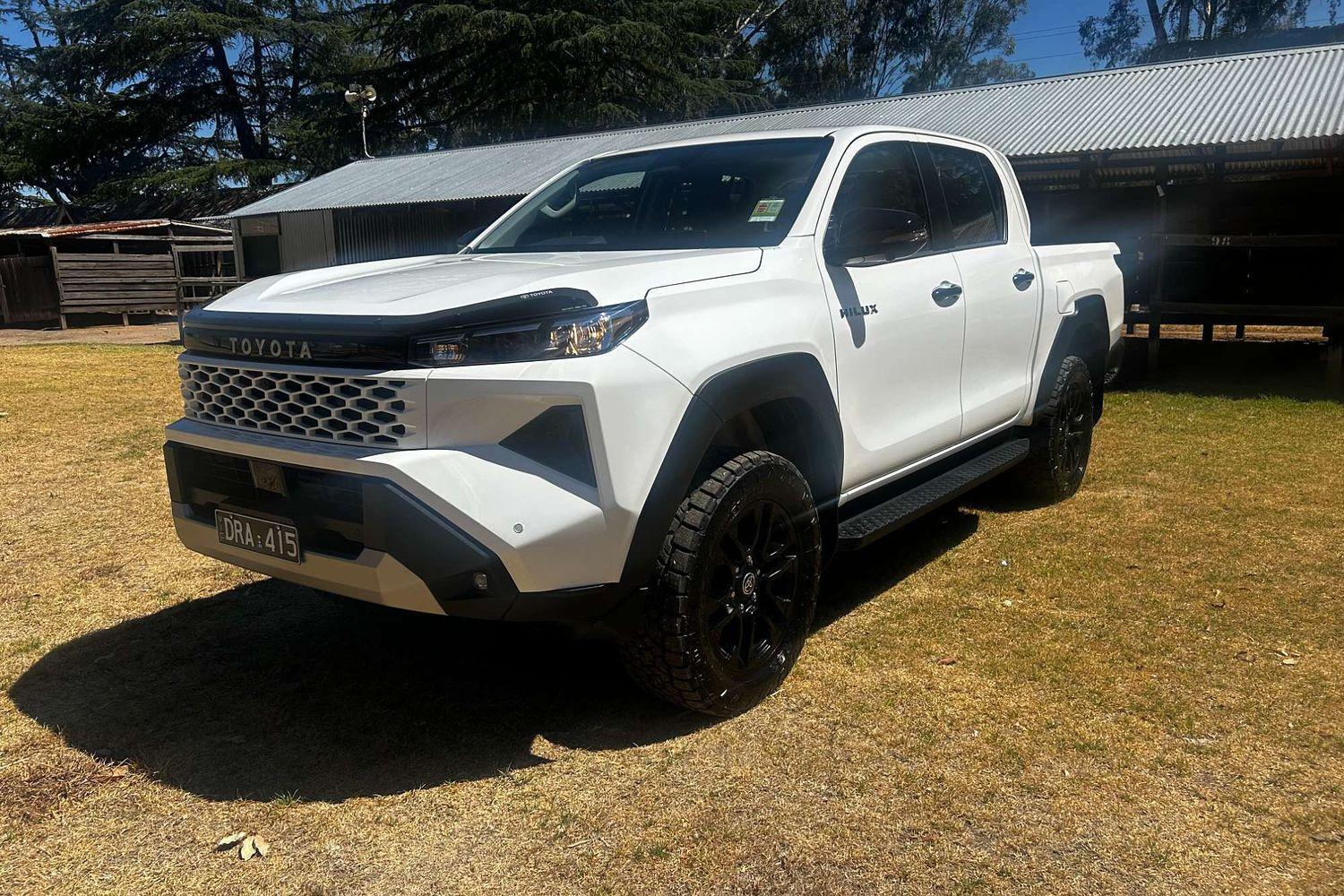 2025 Toyota Hilux SR in White