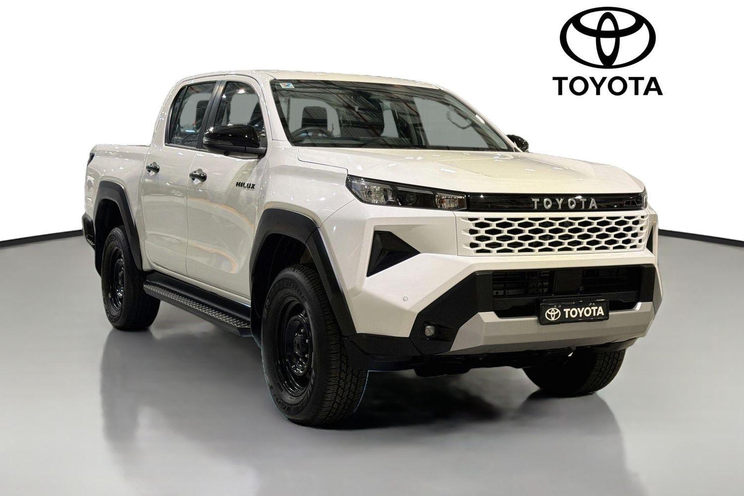 2025 Toyota Hilux SR in White