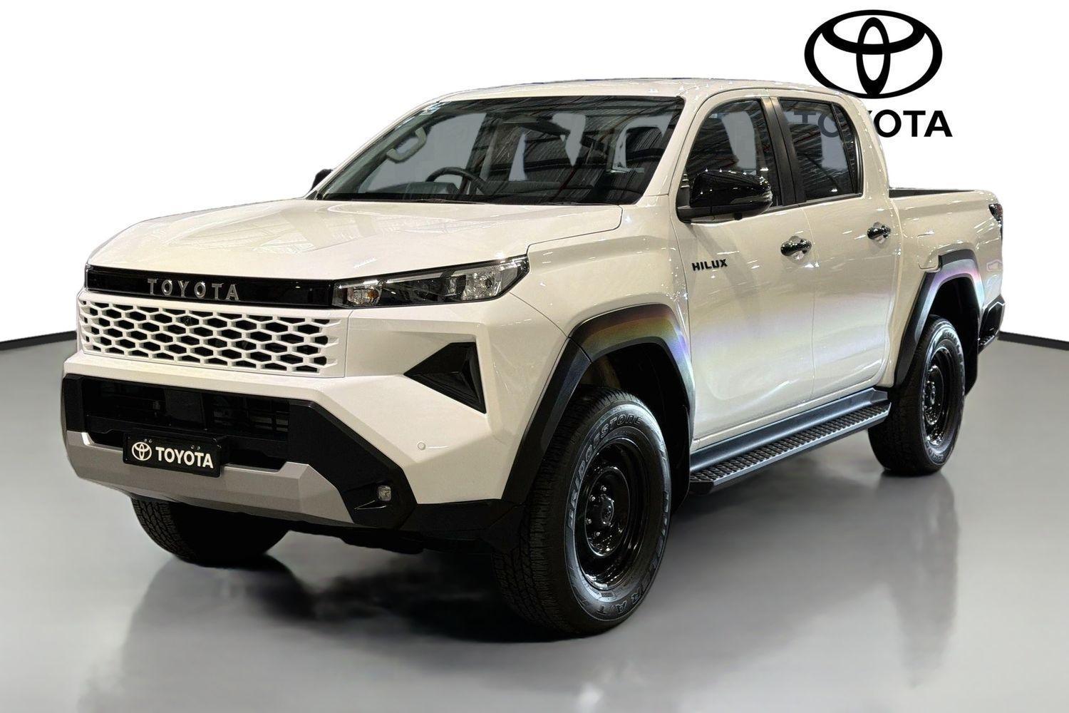 2025 Toyota Hilux SR in White