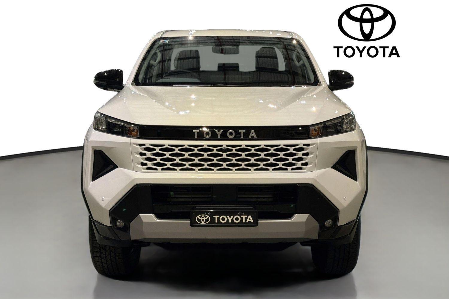 2025 Toyota Hilux SR in White