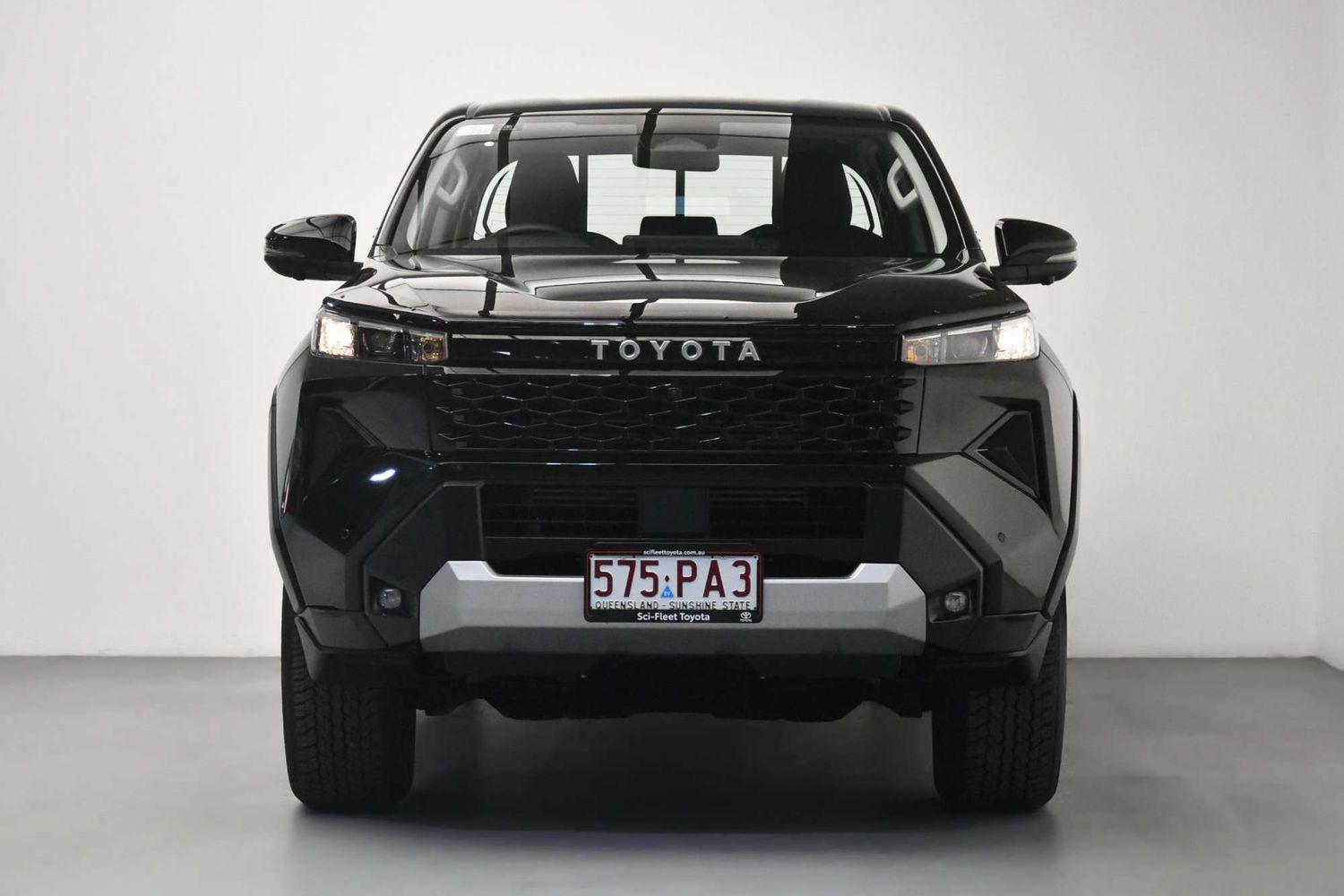 2025 Toyota Hilux SR in Black