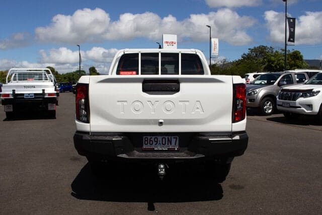 2025 Toyota Hilux SR in White